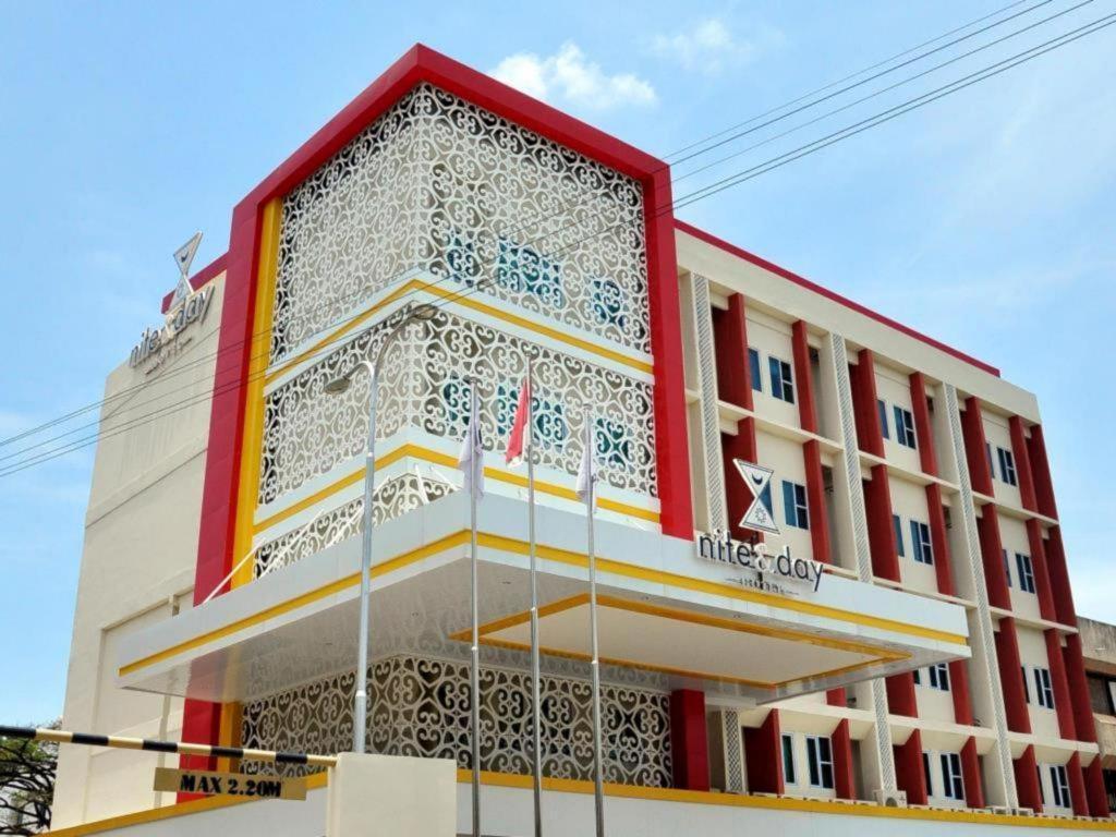 ホテル ナイト アンド デイ バタム ジョドー スクエア Batam エクステリア 写真