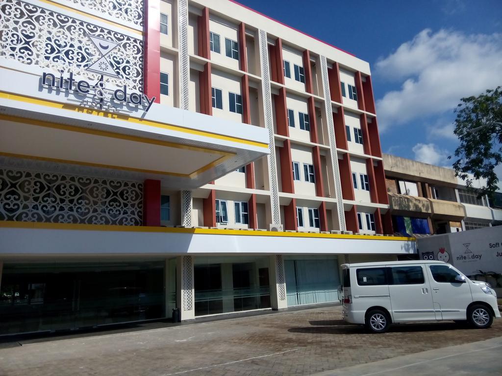 ホテル ナイト アンド デイ バタム ジョドー スクエア Batam エクステリア 写真