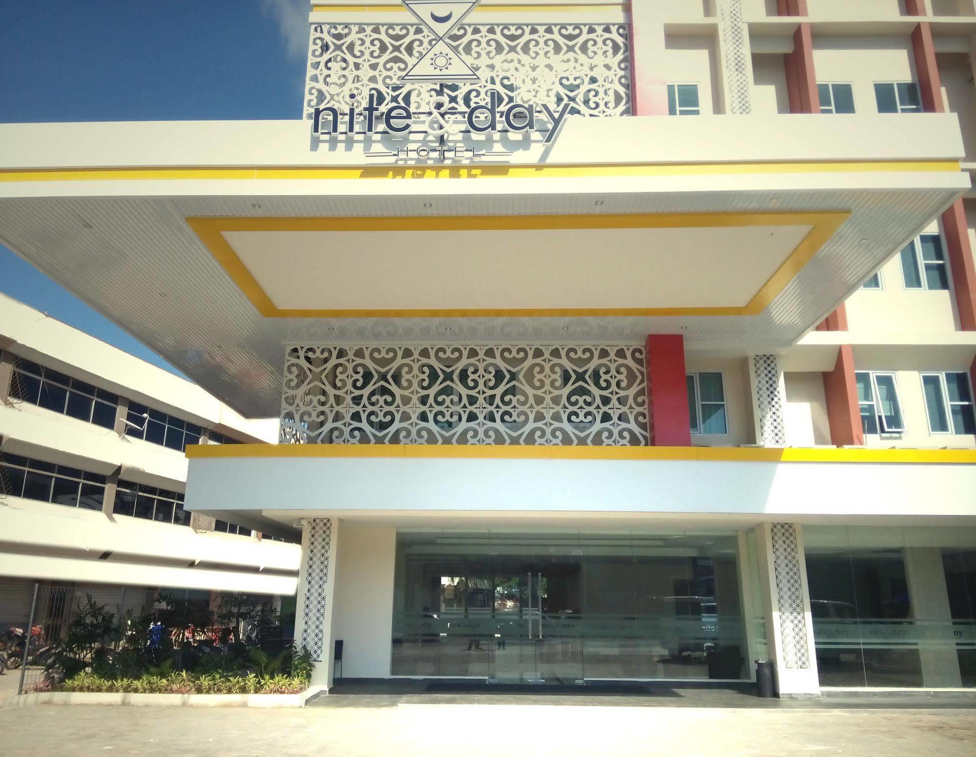 ホテル ナイト アンド デイ バタム ジョドー スクエア Batam エクステリア 写真